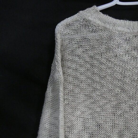 Unbranded | P2P 19 inches measured | Ivory To Pink Gradient Knitted Sweater - Picture 9 of 16